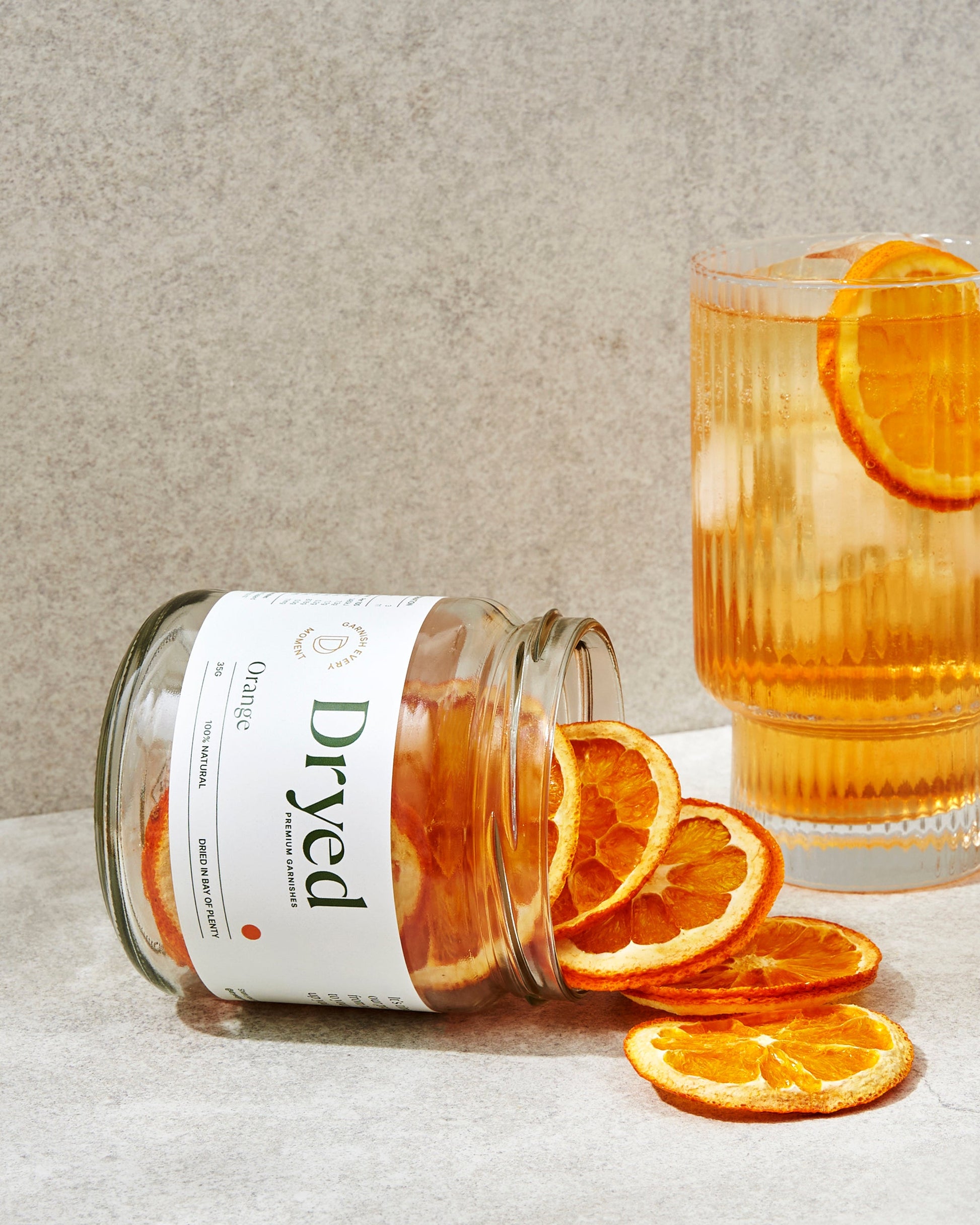 100% natural dehydrated orange garnish for cocktails, drinks and platters.